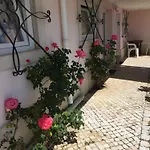 Bed & Breakfast Domestival 3*