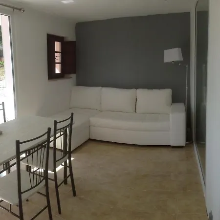 Bed & Breakfast Domestival Vila Verde dos Francos