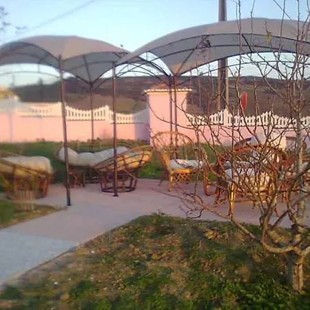 Domestival Bed & Breakfast Vila Verde dos Francos