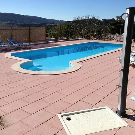 Bed & Breakfast Domestival Vila Verde dos Francos