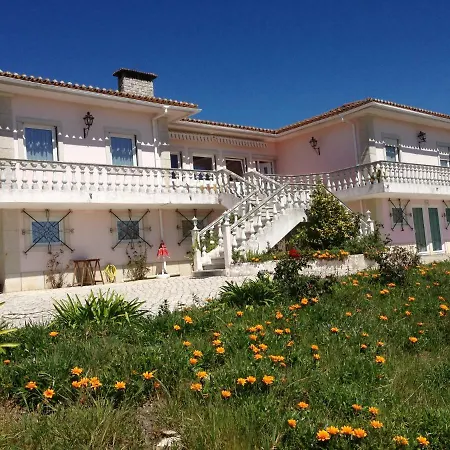 Bed & Breakfast Domestival Vila Verde dos Francos