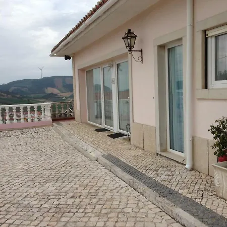 Alojamento de Acomodação e Pequeno-almoço Domestival