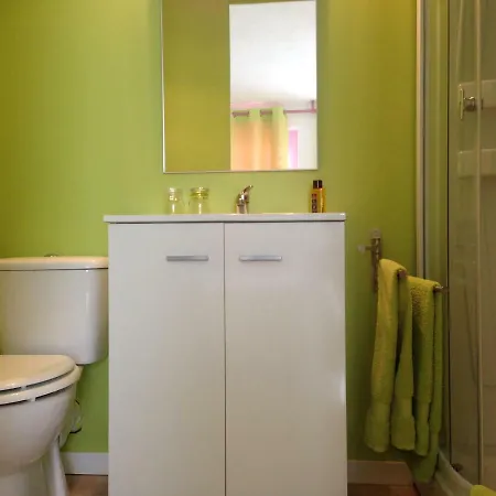 Domestival Alojamento de Acomodação e Pequeno-almoço Vila Verde dos Francos