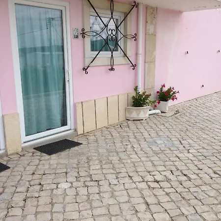 Alojamento de Acomodação e Pequeno-almoço Domestival Vila Verde dos Francos