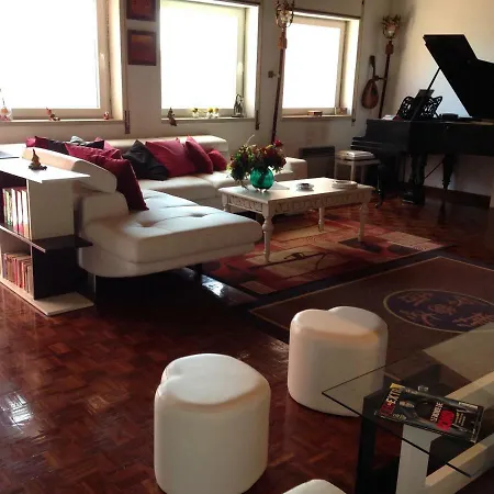 Alojamento de Acomodação e Pequeno-almoço Domestival